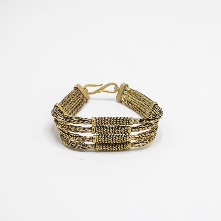 Gold glory bracelet