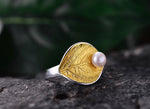 Leaf pearl ring