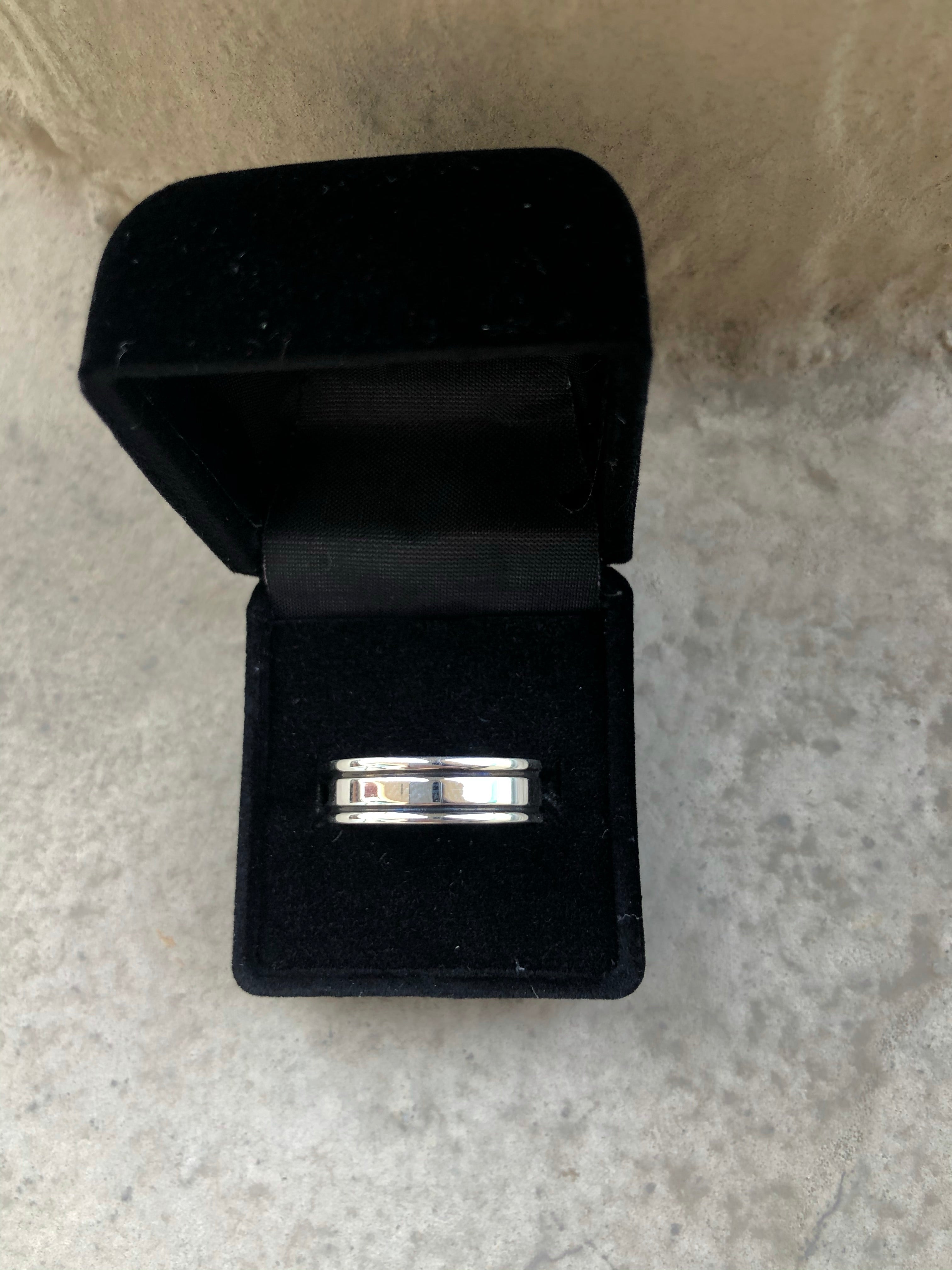 Double lined Men’s Ring