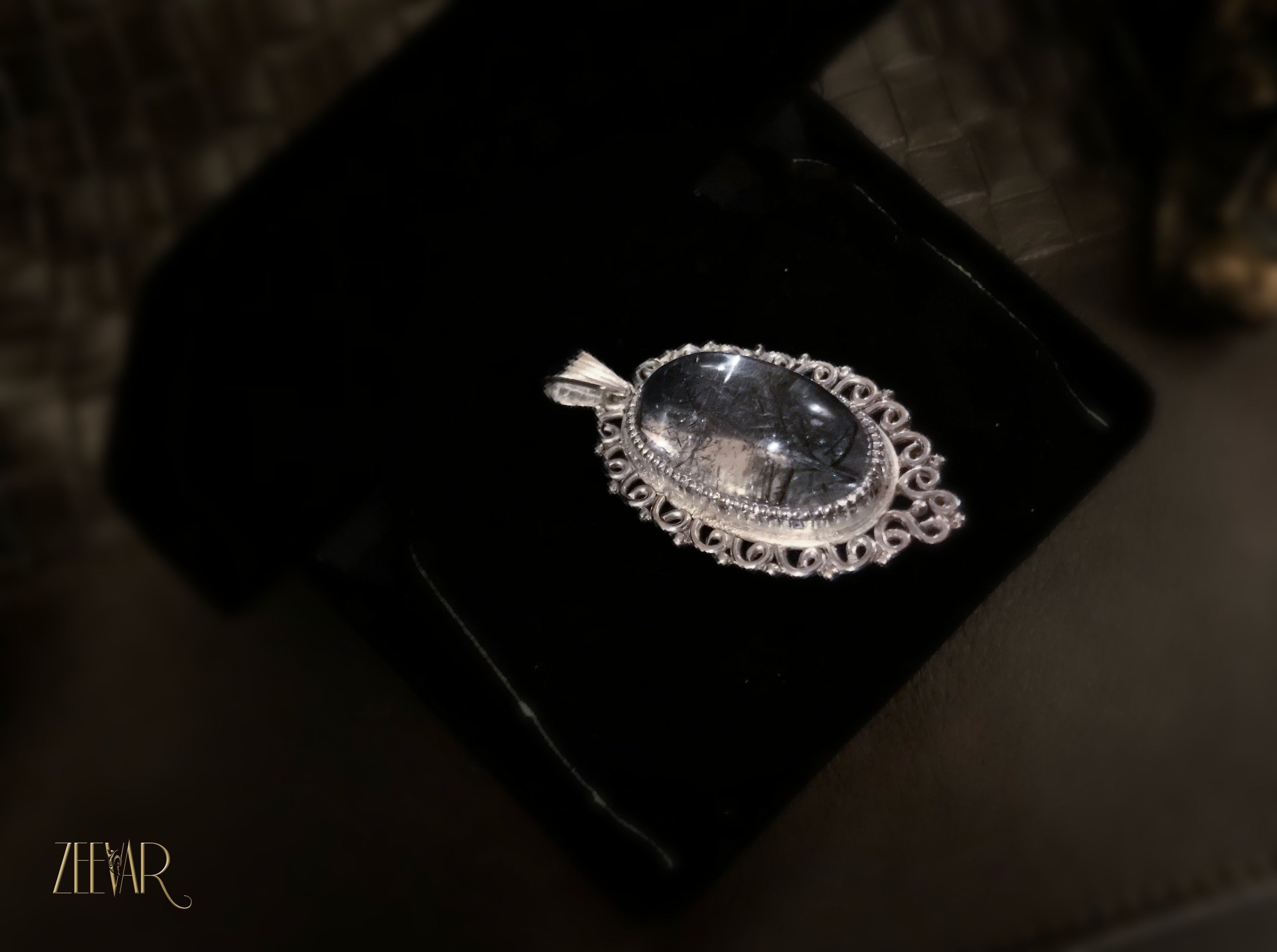 Filigree Muh-e-najaf Pendant